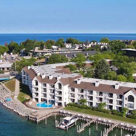 359 Edgewater Inn 샤를부아 외부 사진