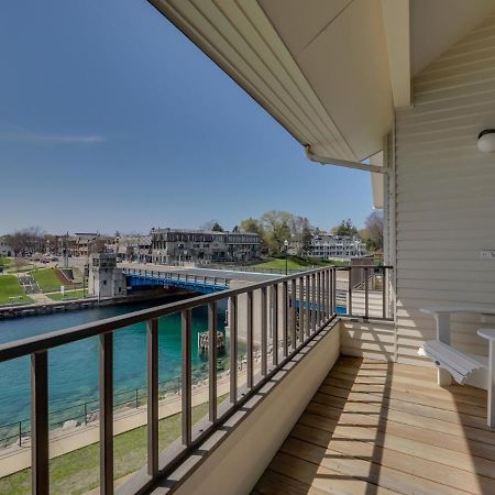 359 Edgewater Inn 샤를부아 외부 사진