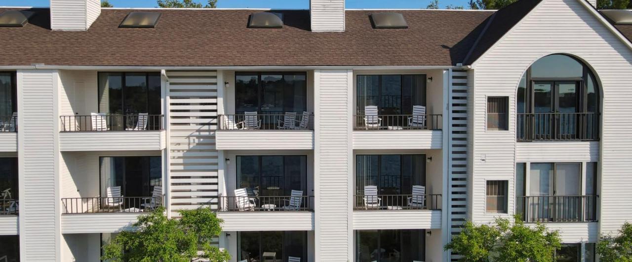 359 Edgewater Inn 샤를부아 외부 사진