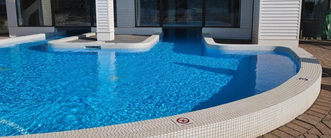 359 Edgewater Inn 샤를부아 외부 사진
