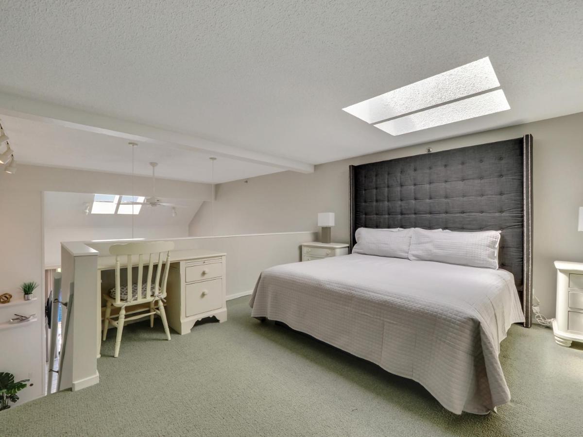 359 Edgewater Inn 샤를부아 외부 사진
