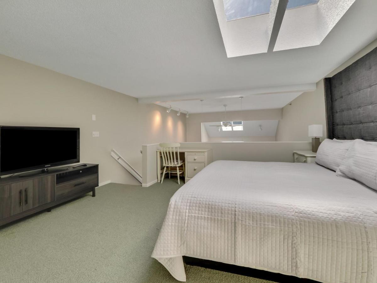359 Edgewater Inn 샤를부아 외부 사진