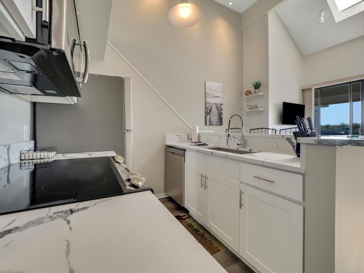 359 Edgewater Inn 샤를부아 외부 사진